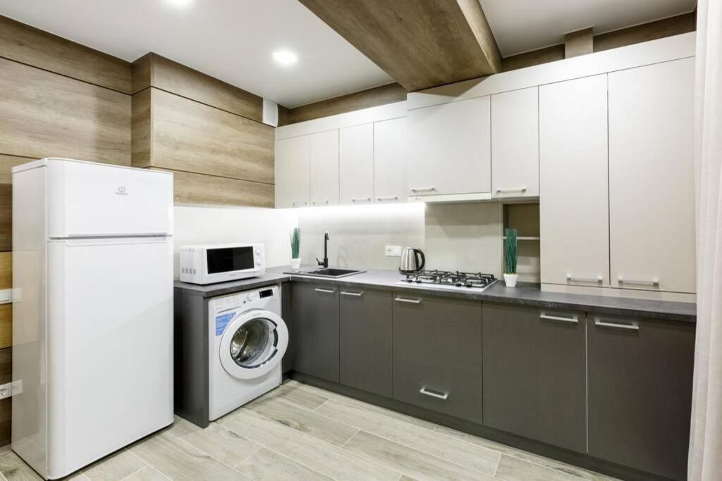 City Center. Panoramic Windows. Fireplace. Chisinau Luaran gambar